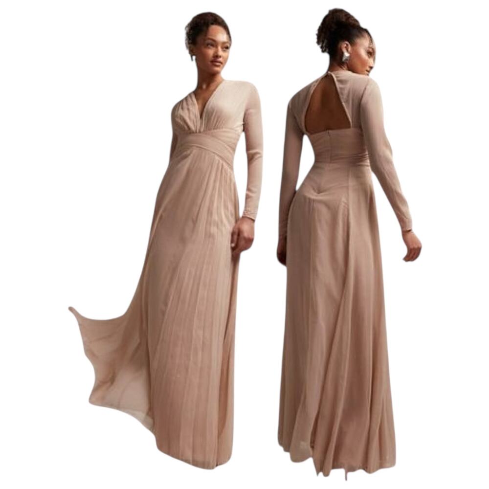 ASOS DESIGN Love At First Scroll V-Neck Long sleeve Open Back Gown Light Pink 10
